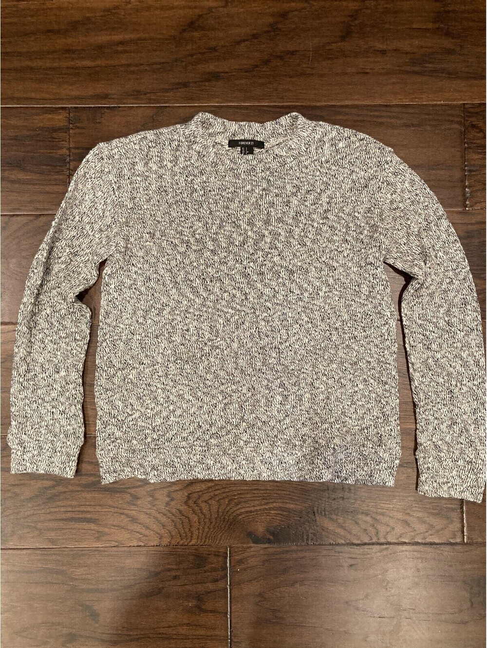 Forever 21 Size Small Long-Sleeve Black & White Sweater